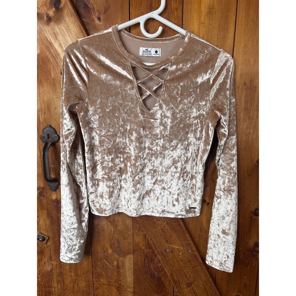 Hollister Womens Crushed Velvet Long‎ Sleeve Lattice V-Neck Top Tan Small